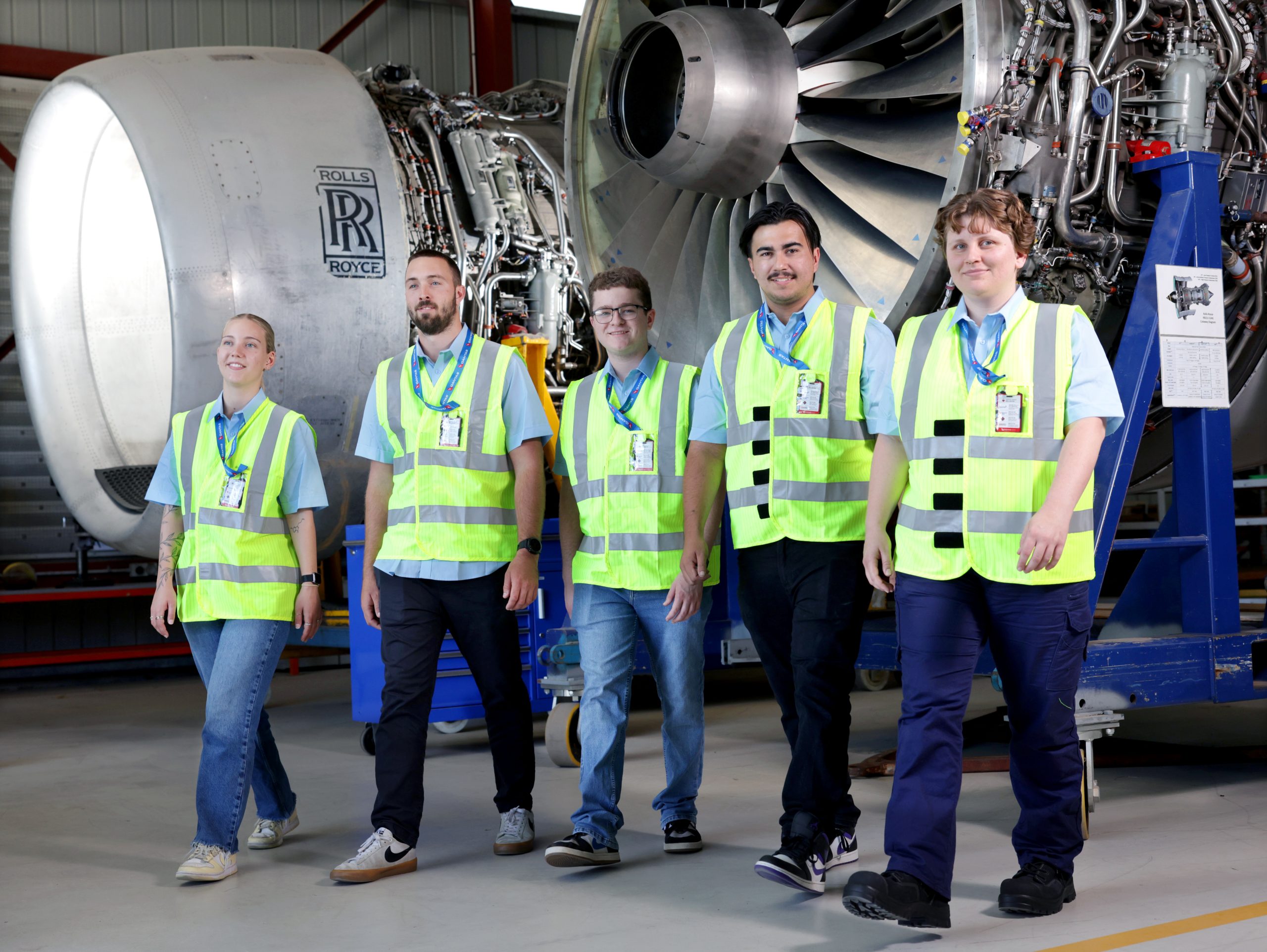 Qantas apprentices start engineering training