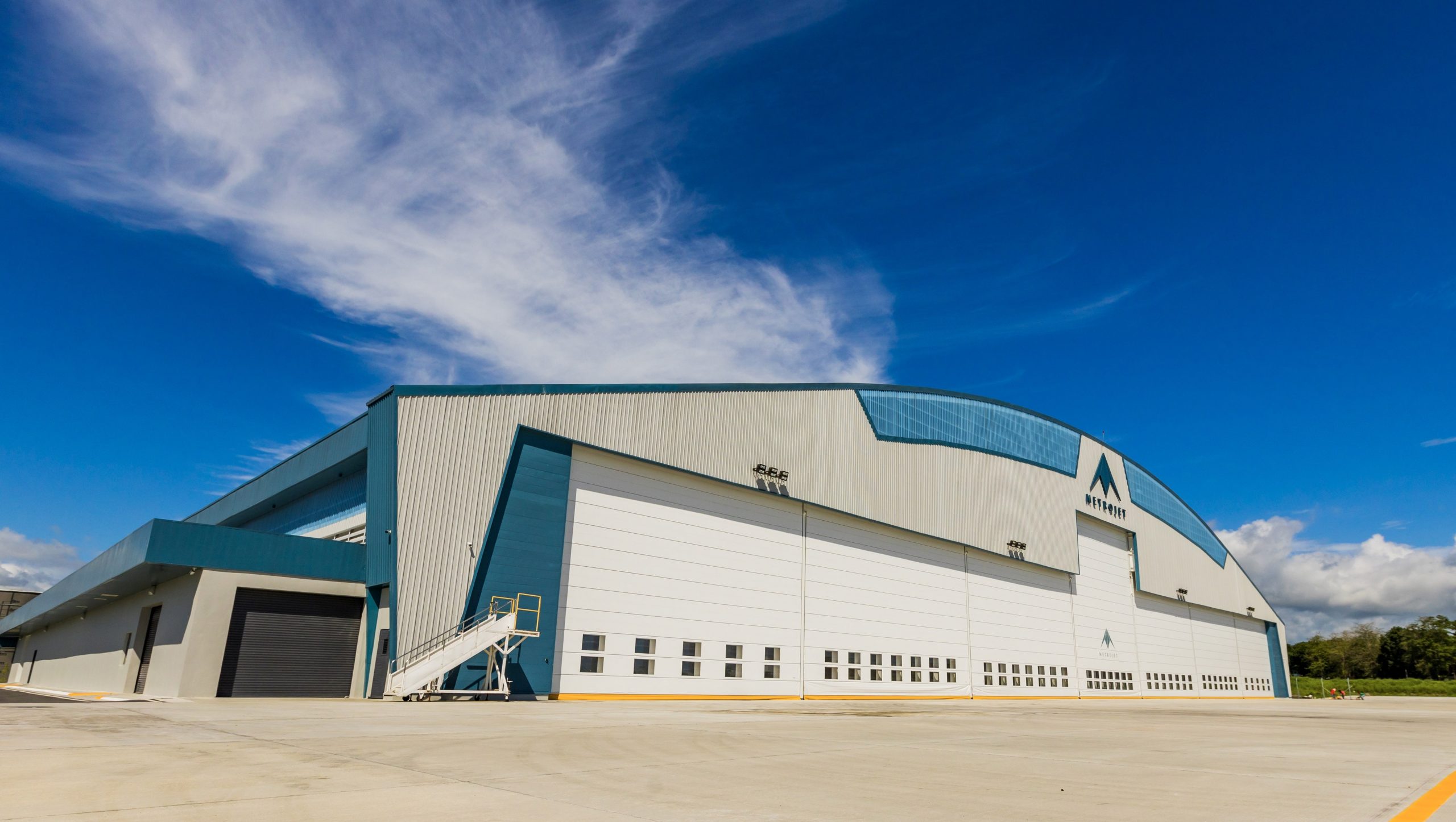 Metrojet’s Clark base inducts Global 7500