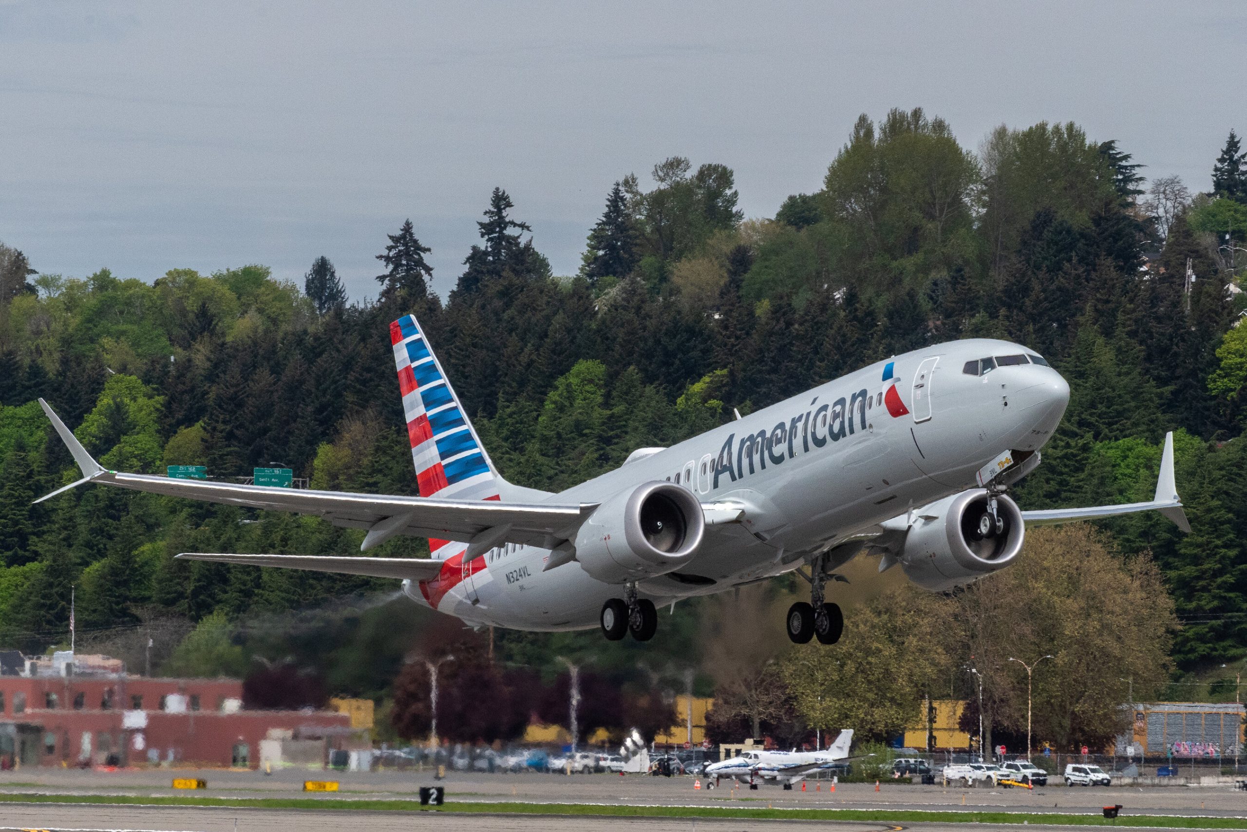 Boeing, American Airlines complete first 737 MAX landing gear exchange