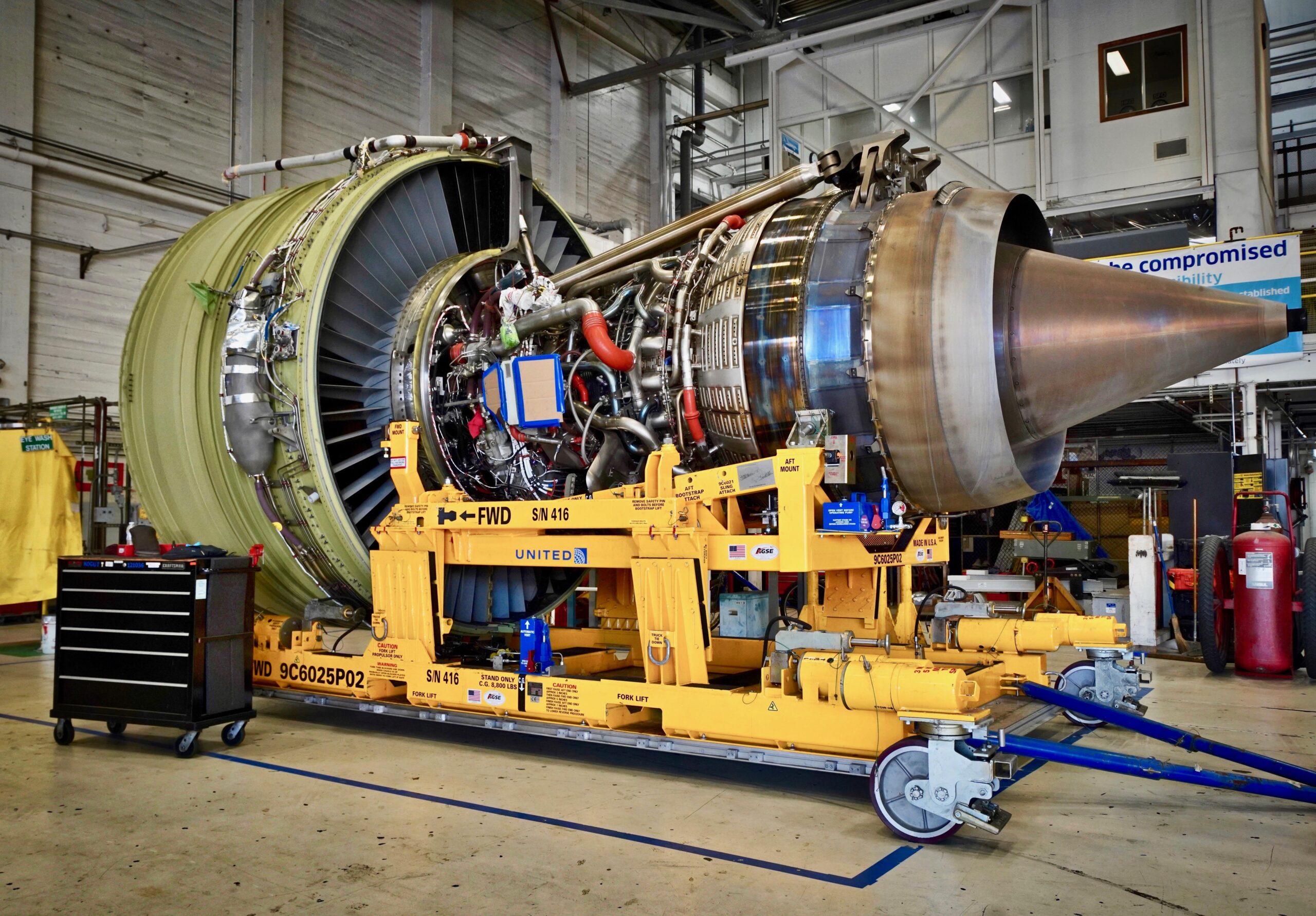 China Airlines and AFI KLM E&M extend their GE90 engine support contract