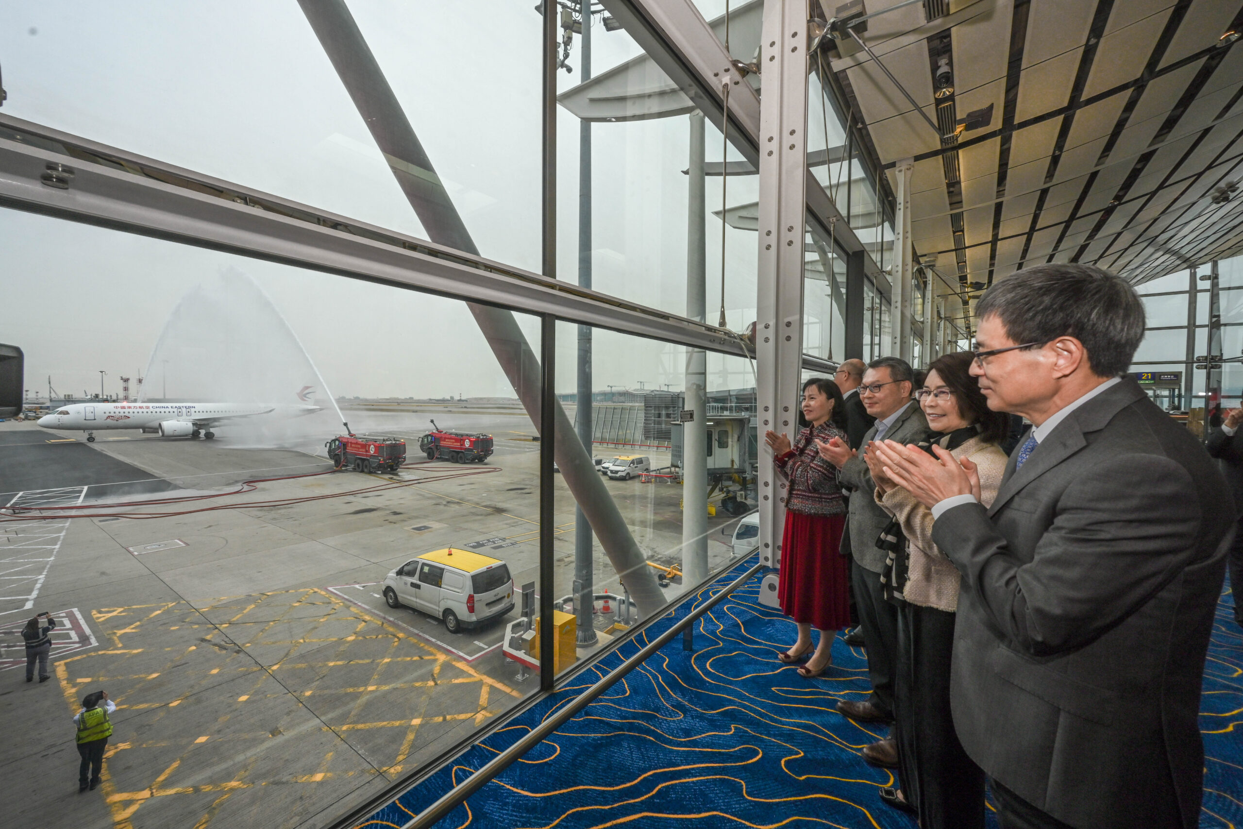 Hong Kong welcomes first C919