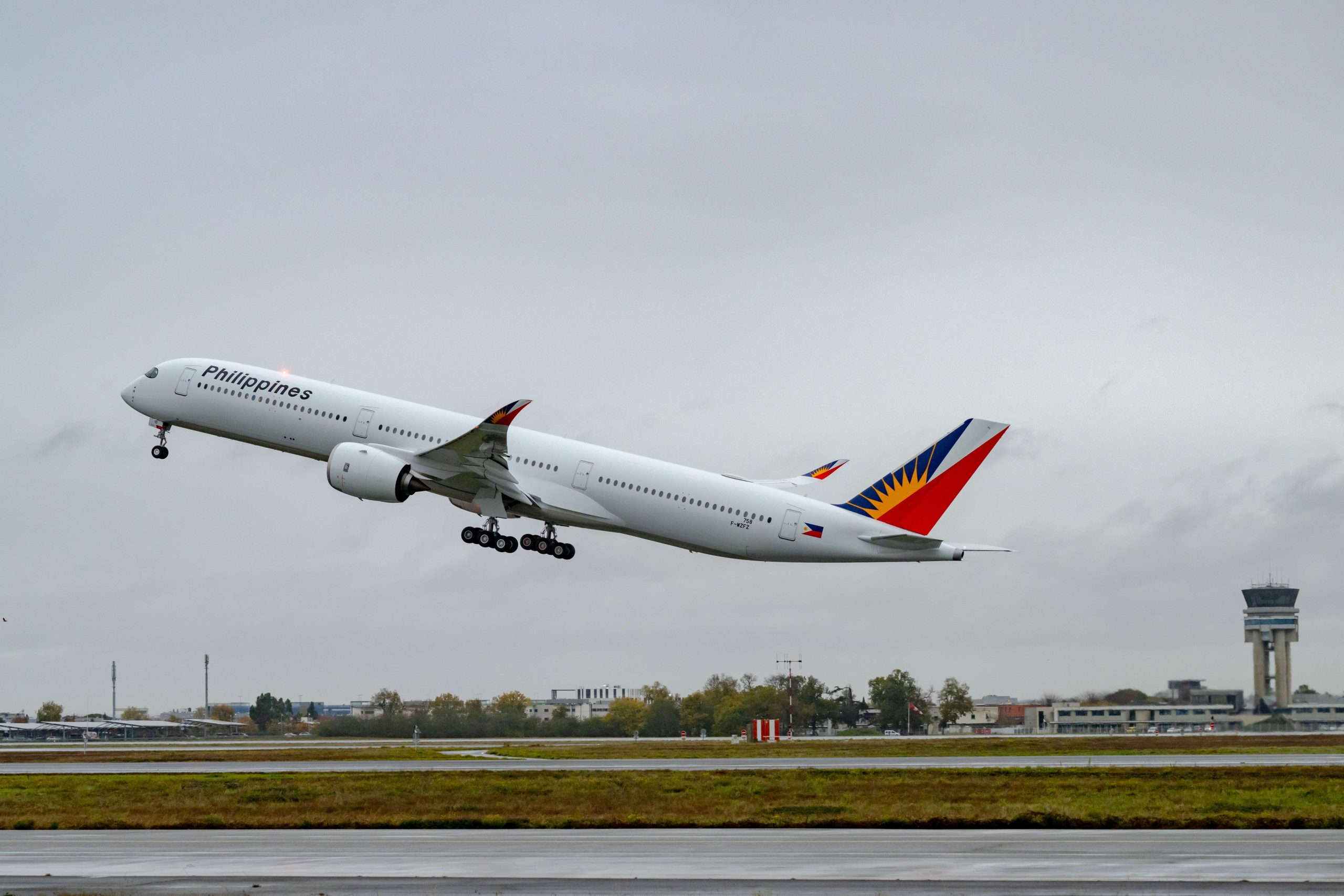 Philippine Airlines inducts first Airbus A350-1000