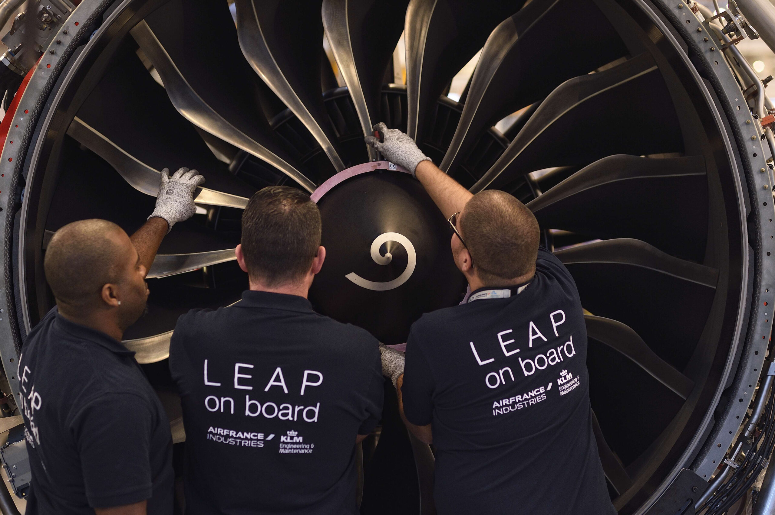 AFI KLM E&M wins multiple deals at MRO show