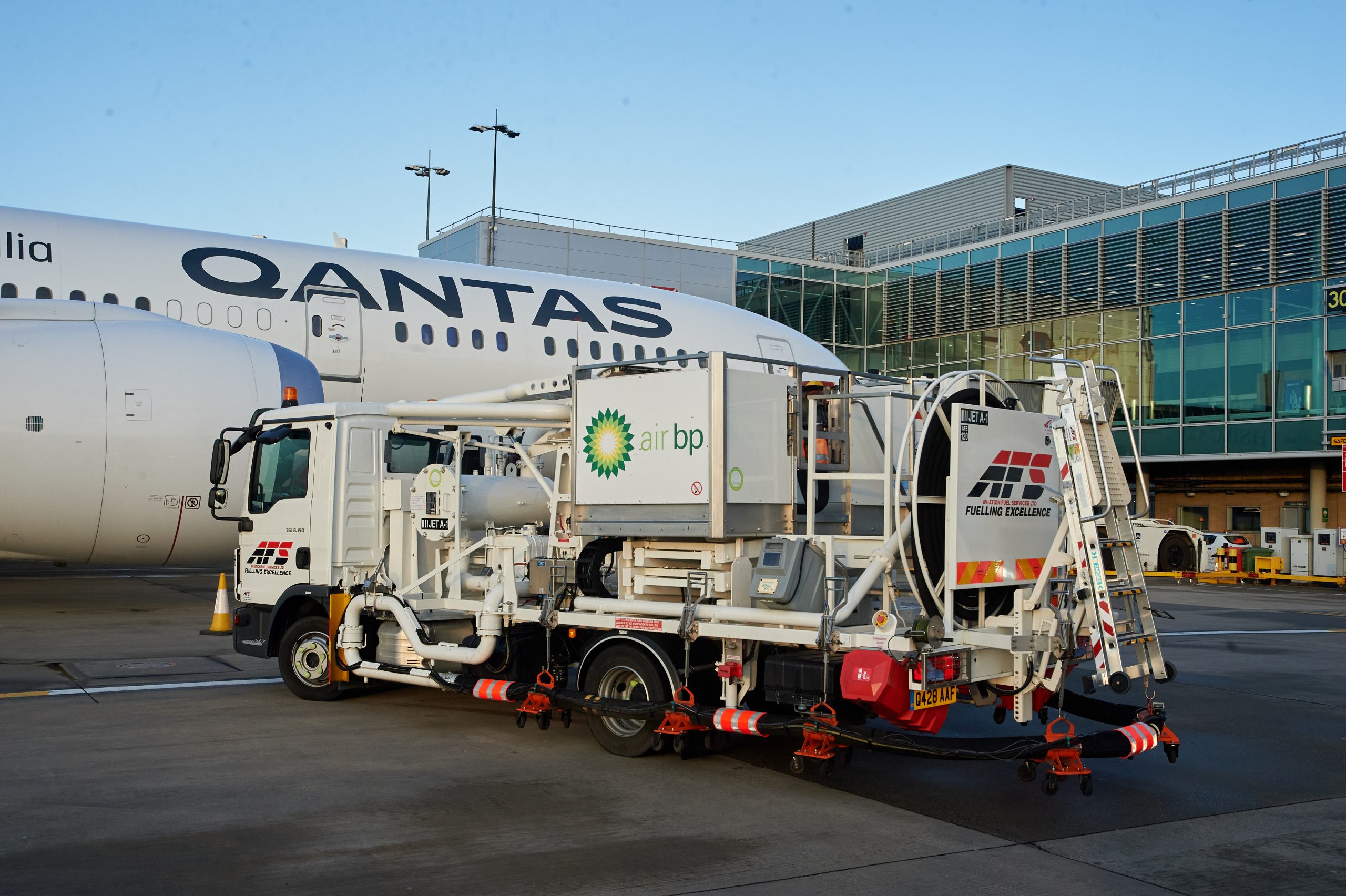 Qantas signs second SAF deal