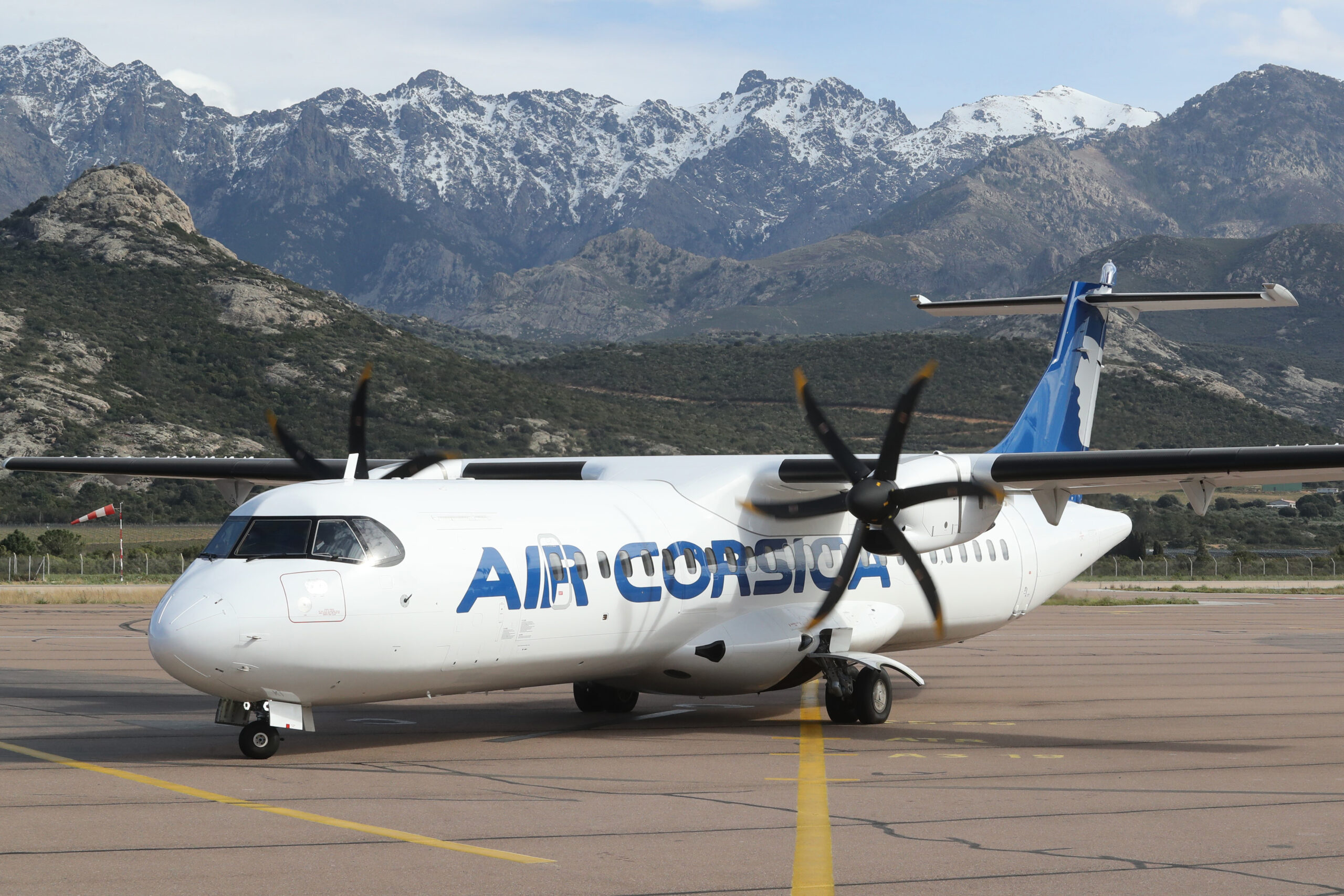 ATR celebrates 1,700th delivery