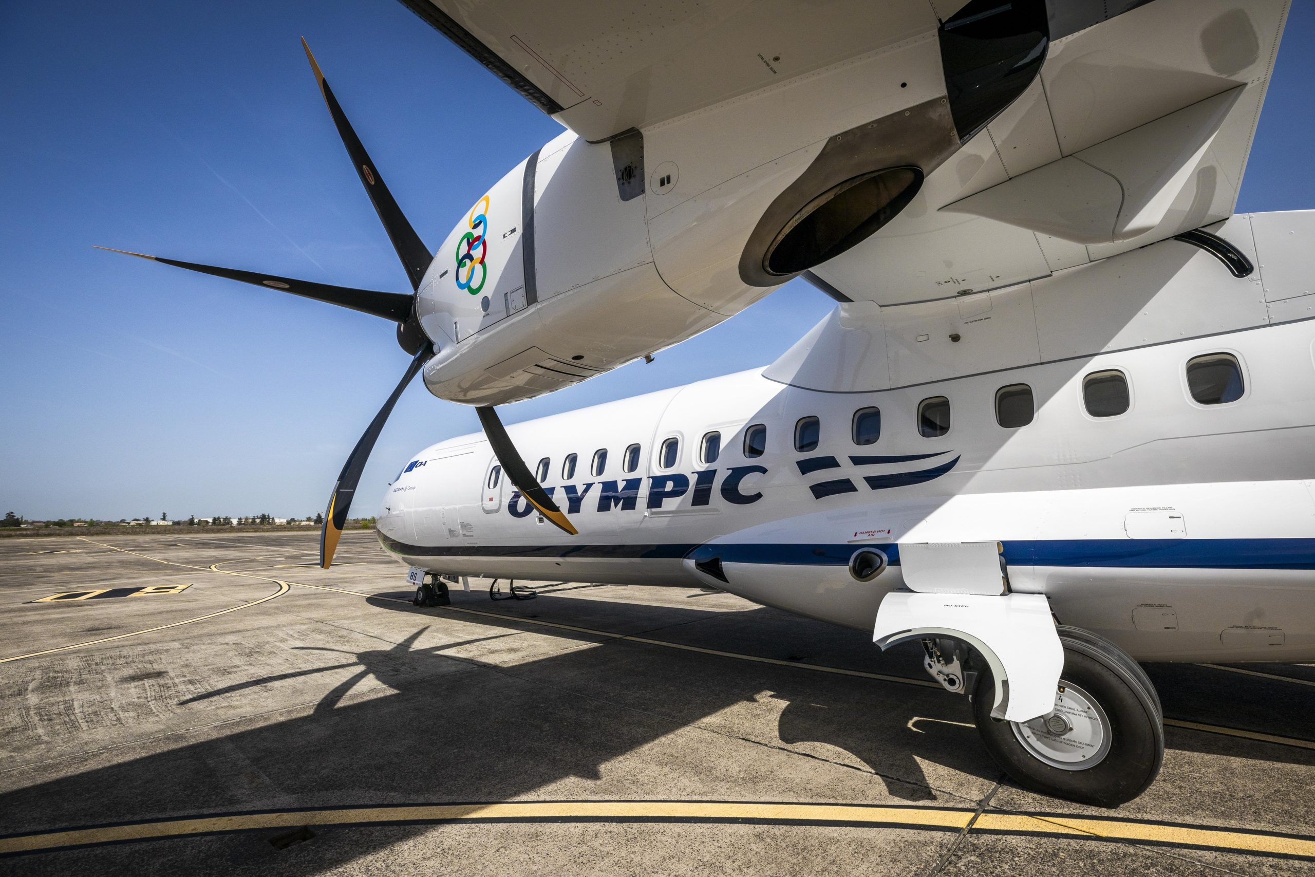 AEGEAN expands fleet with new ATR 72-600