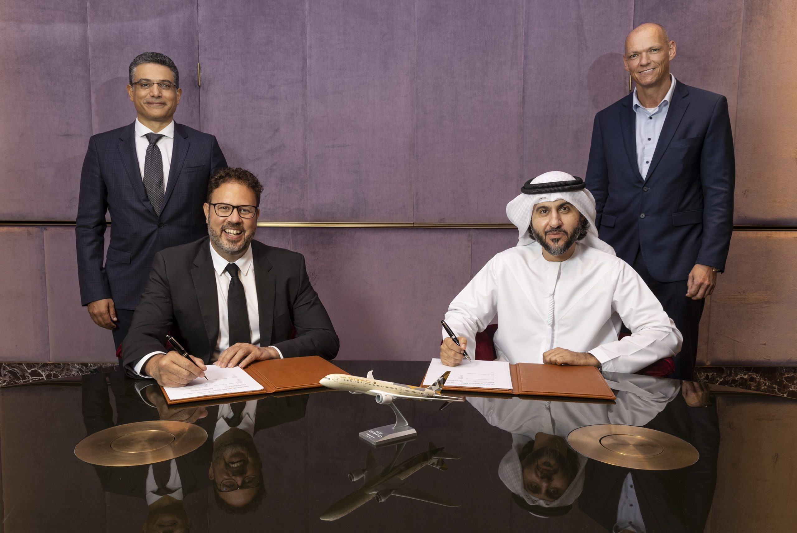 Etihad signs Altea deal with Amadeus