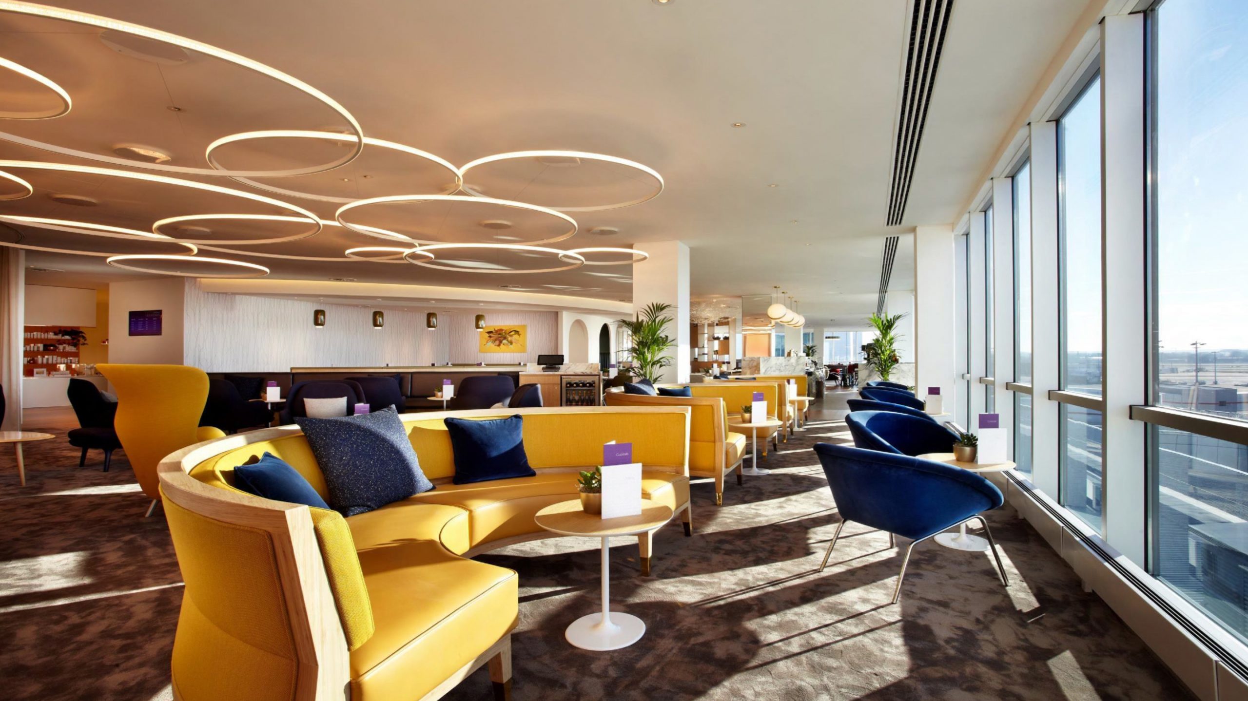 HK’s Plaza Premium opens lounge at Gatwick