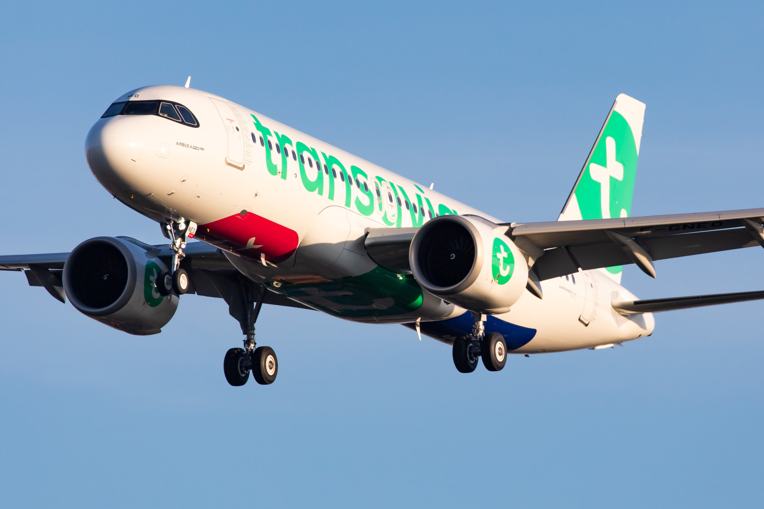 Avolon delivers A320neo to Transavia, posts 2023 numbers