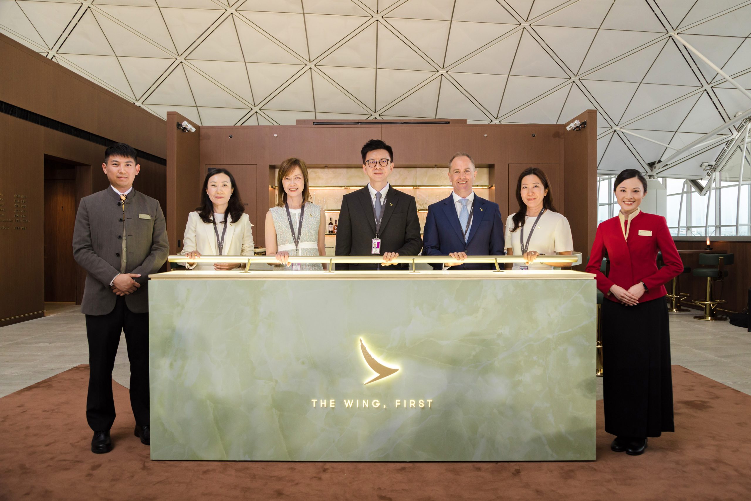 Cathay unveils redesigned HK lounge