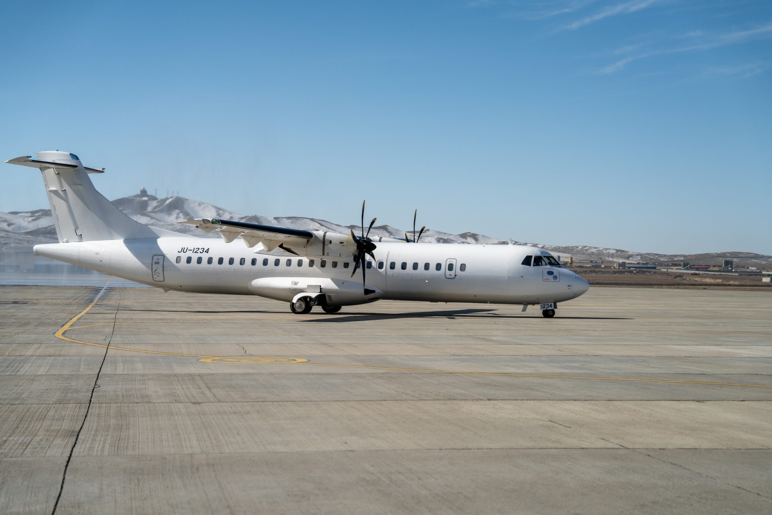 ACIA Aero Leasing delivers ATR 72-600 to Mongolian carrier