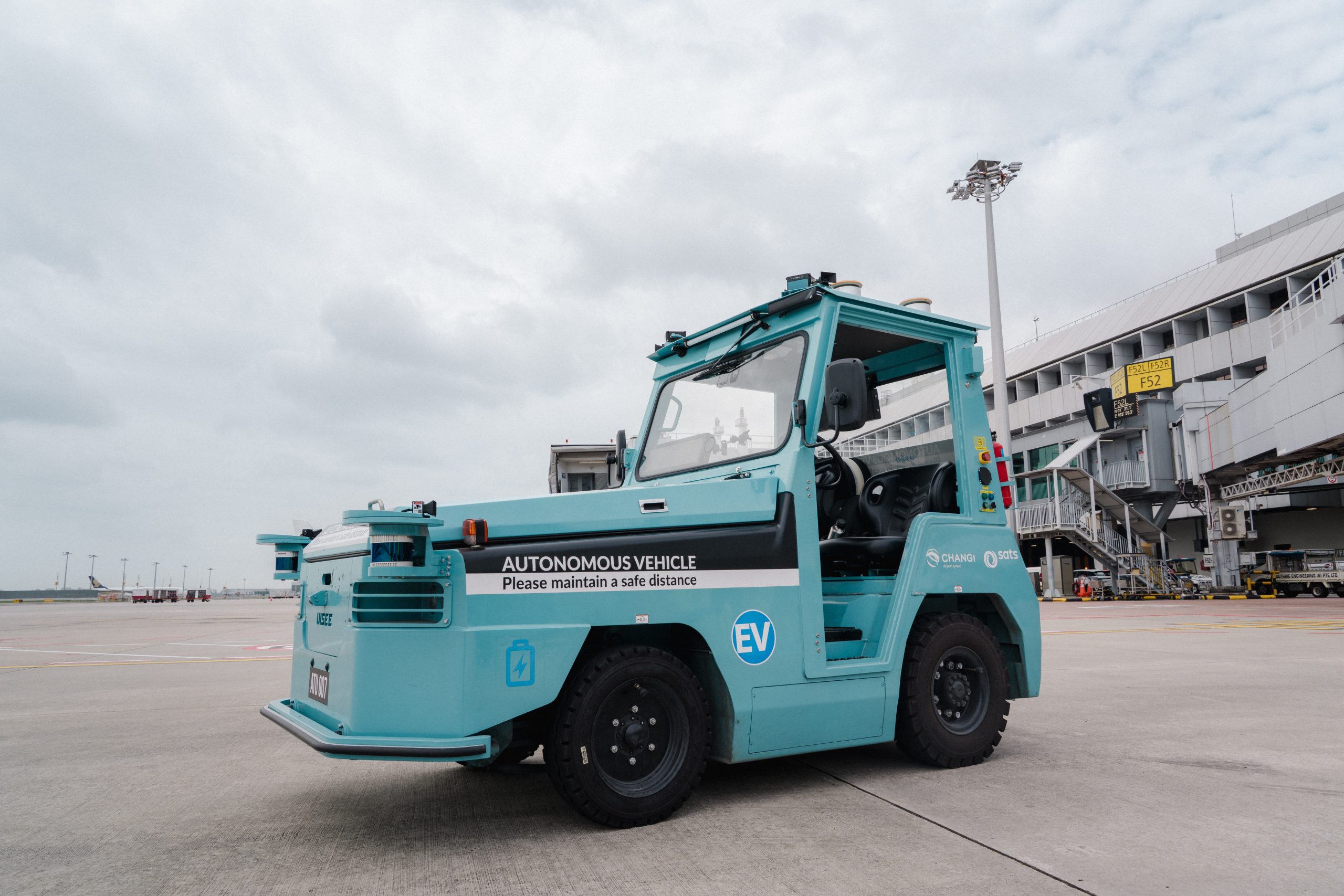 Changi rolls out airside autonomous tractors