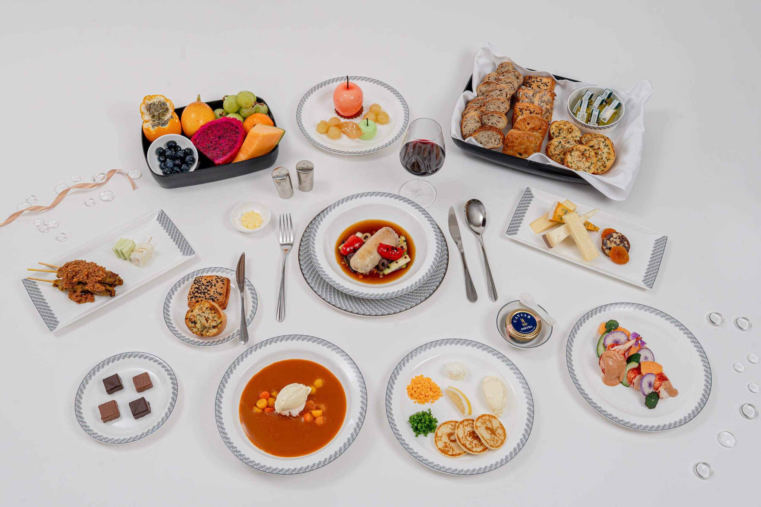 Singapore Airlines revamps in-flight dining