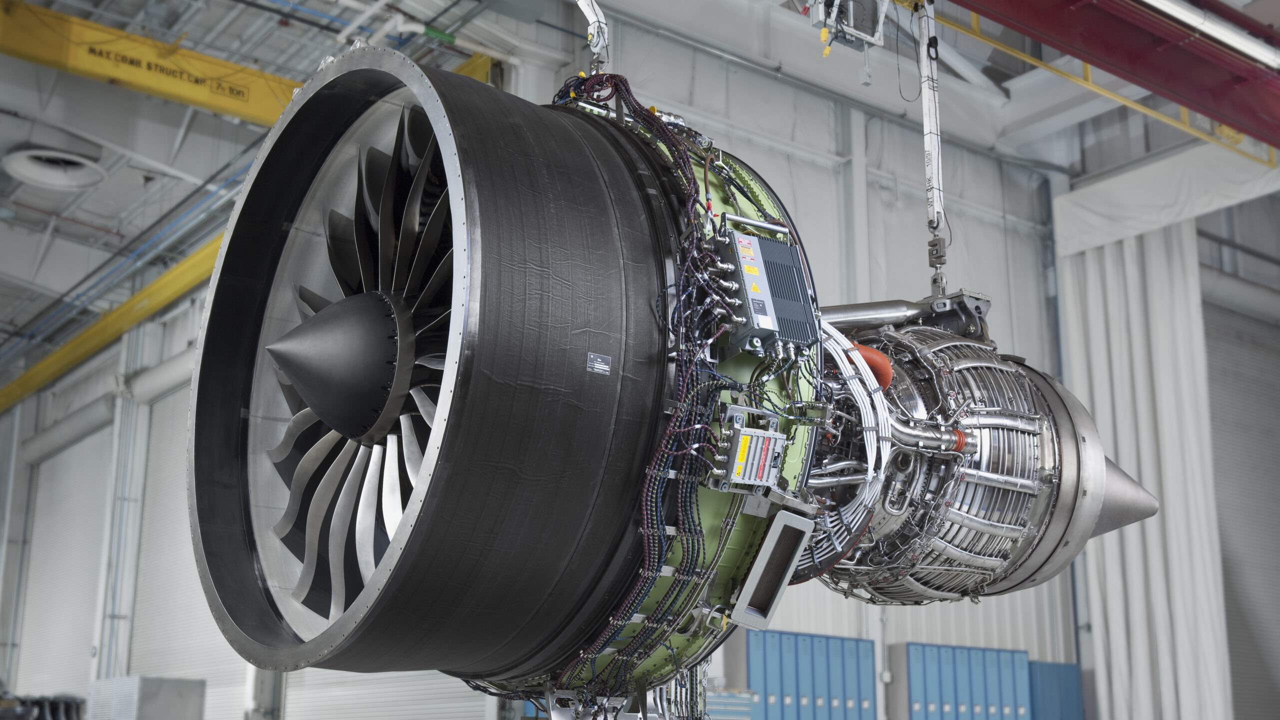 Japan Airlines signs deal for GEnx to power new 787s