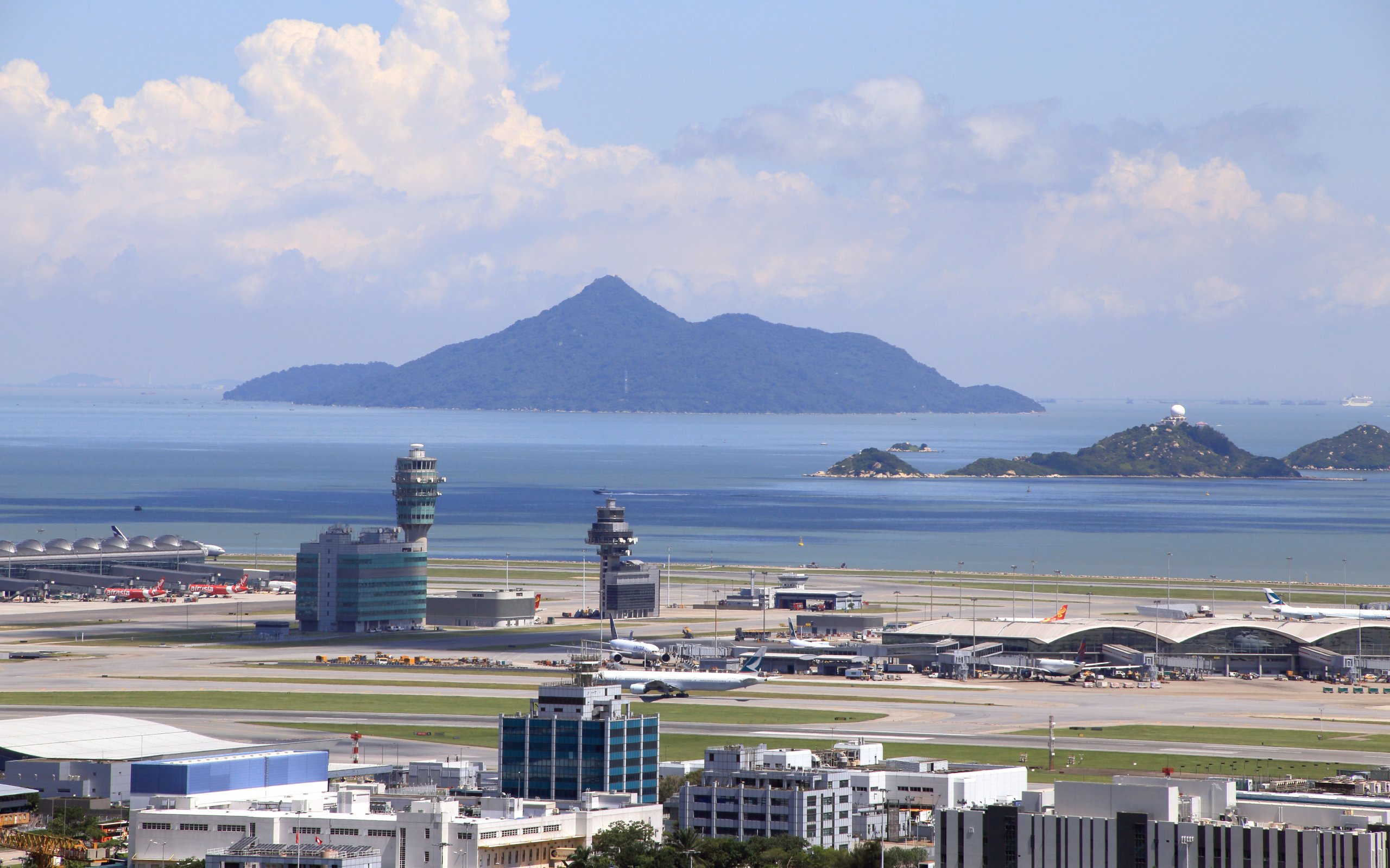 Hong Kong International Airport suffers huge drop in passenger volume