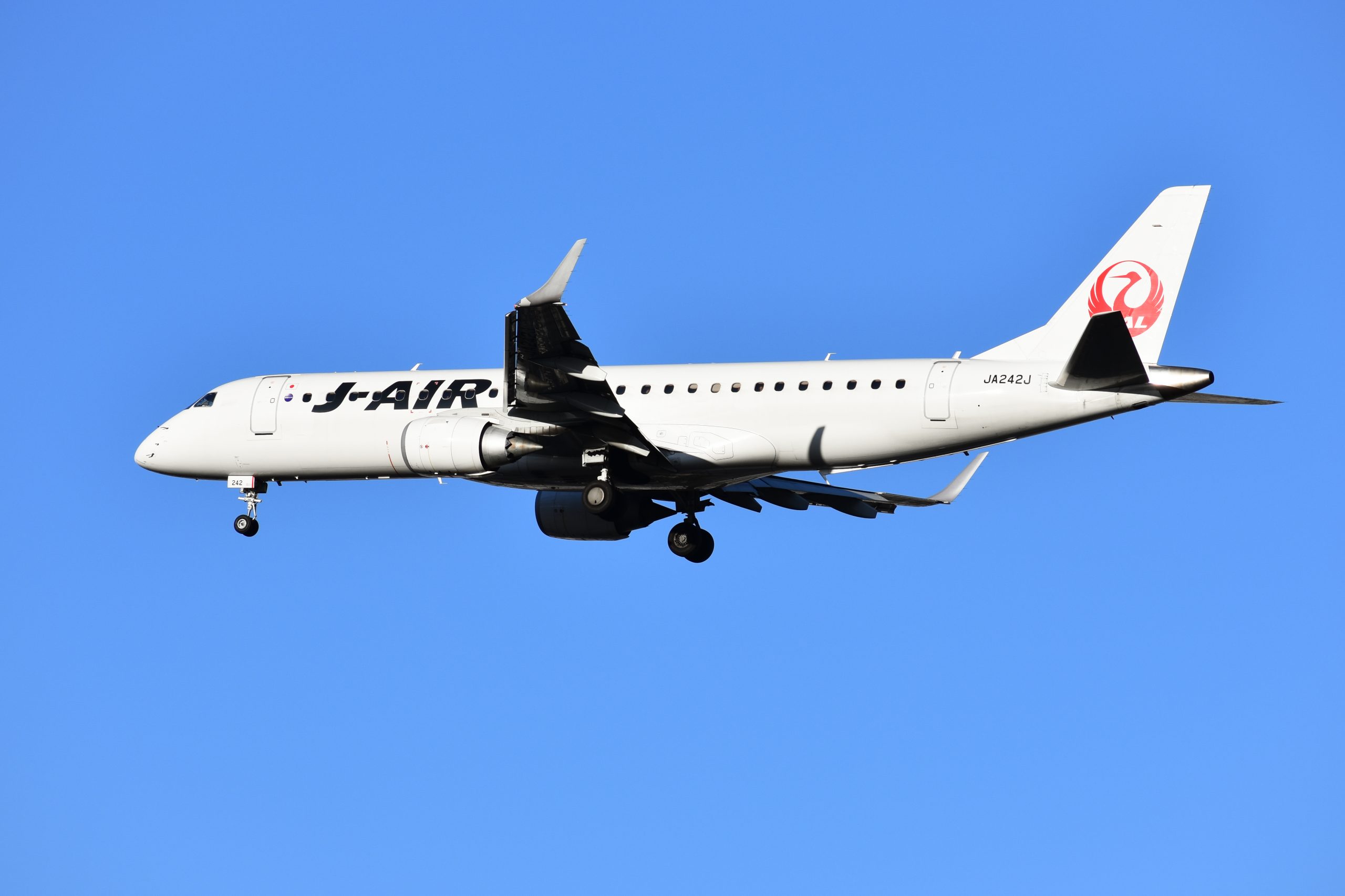 Japan Airlines renews pool programme deal with Embraer to support E-Jet ops