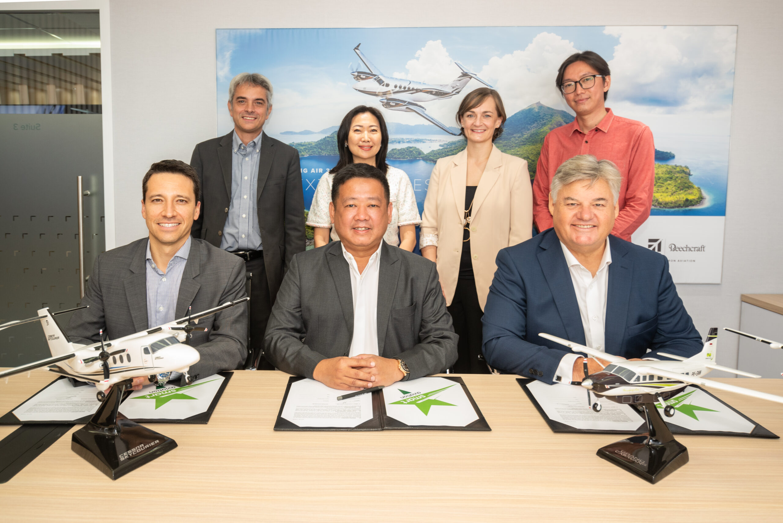“Textron Aviation celebrates first Cessna SkyCourier order in Indonesia at Singapore Airshow”