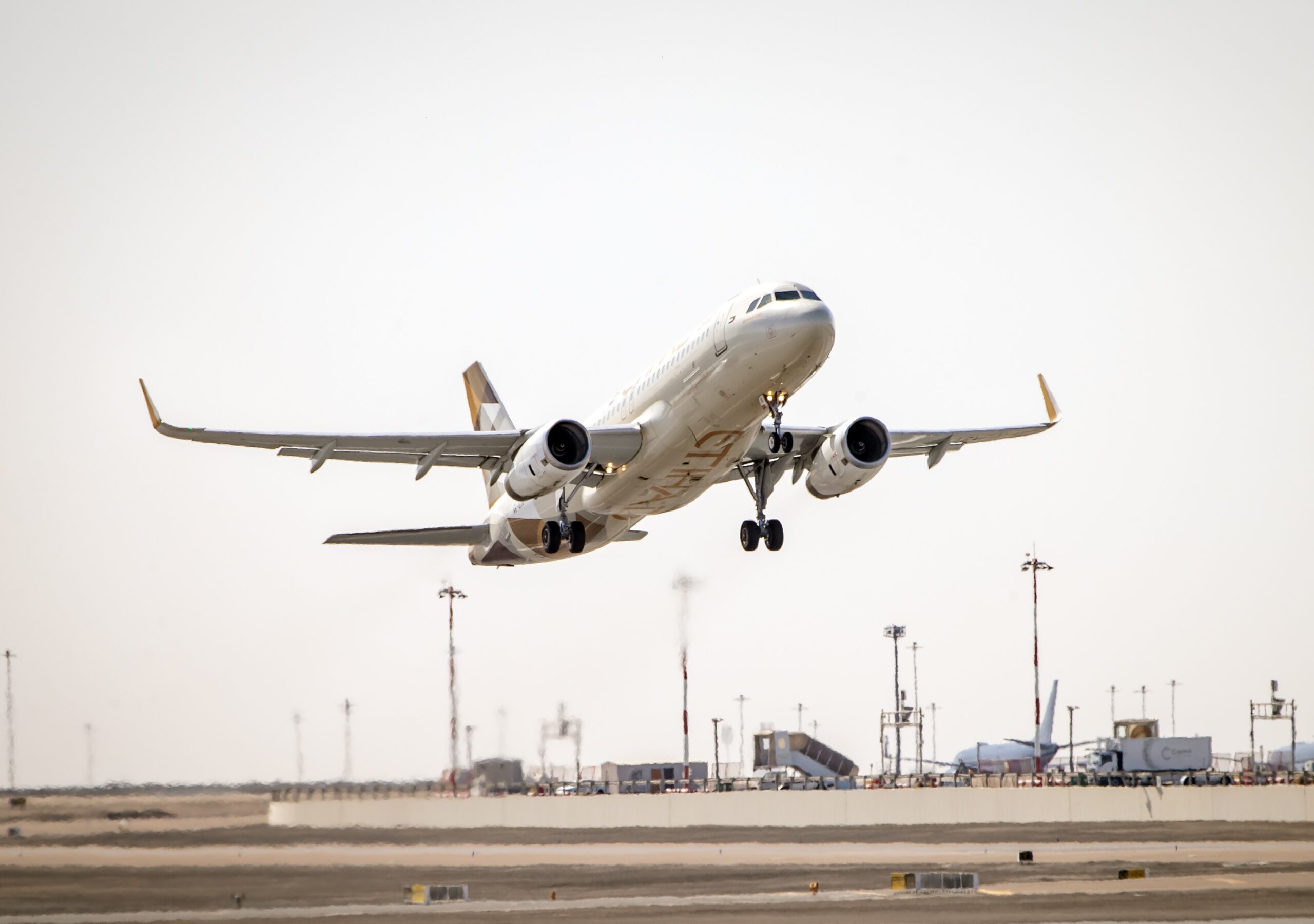 Etihad re-connects with Kolkata; Vistara announces flights to Mauritius
