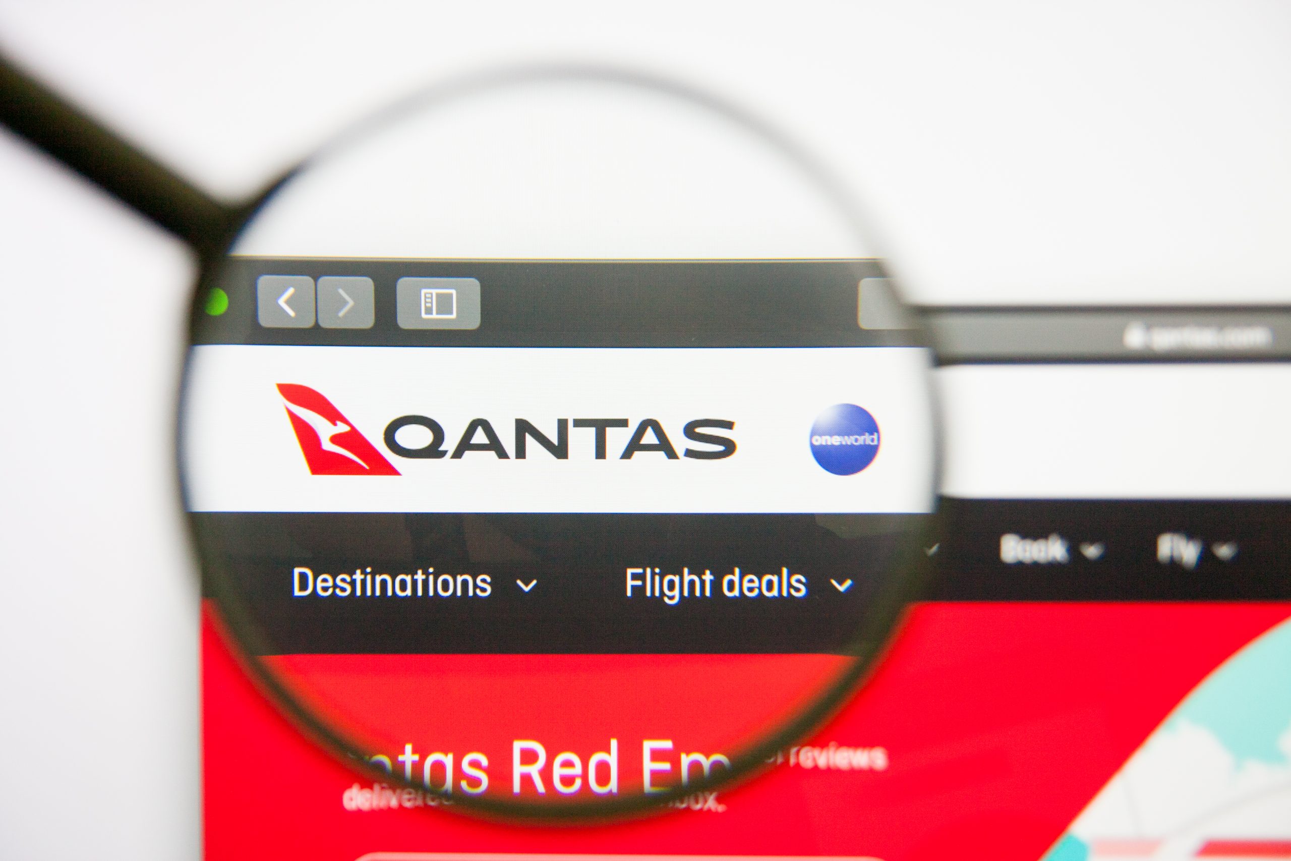 Qantas, Sabre extend distribution agreement