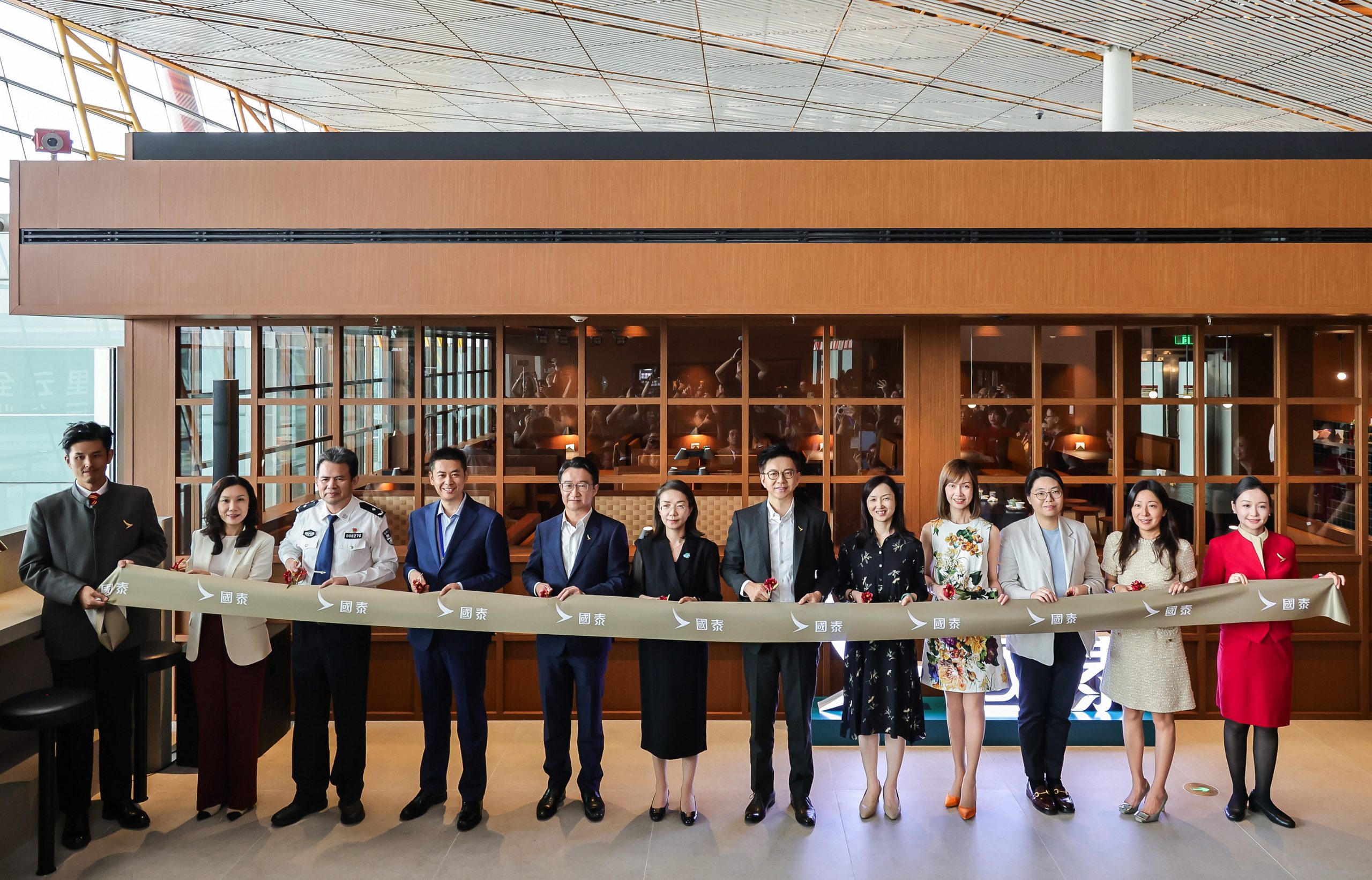 Cathay Pacific unveils refurbished Bejing lounge