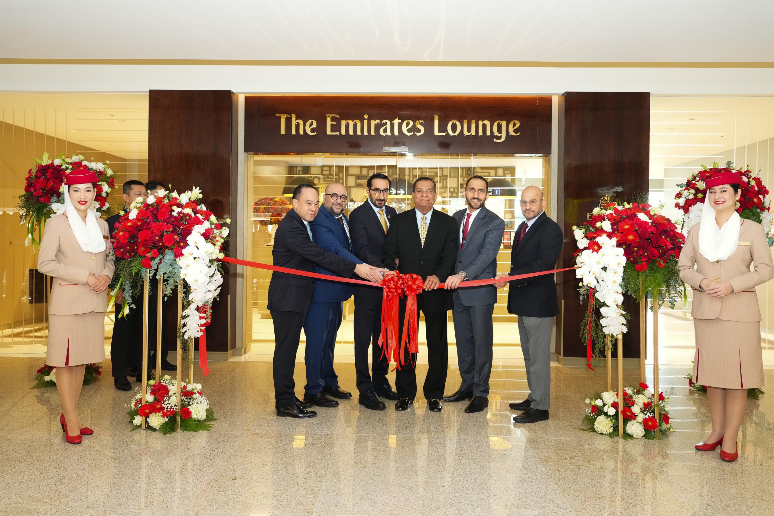 Emirates opens expansive Bangkok lounge