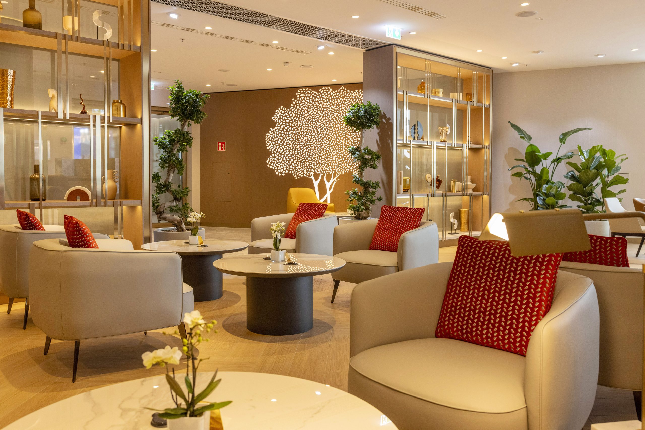 Emirates unveils new lounge concept