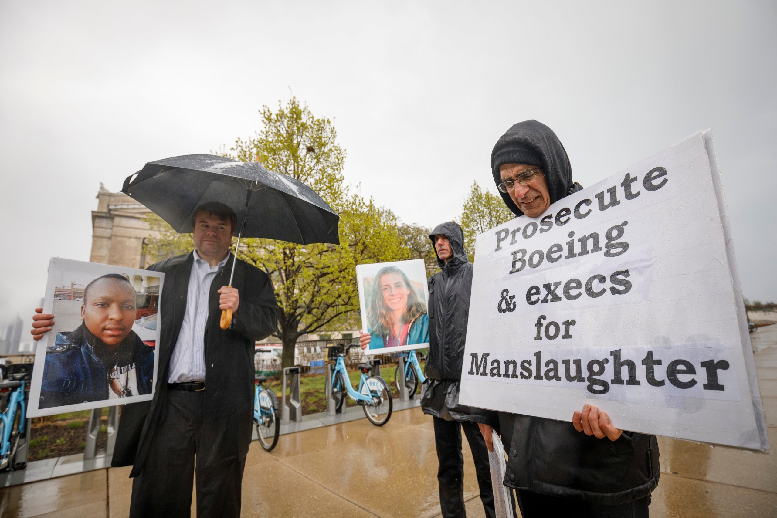 Boeing, FAA take a hit in MAX report