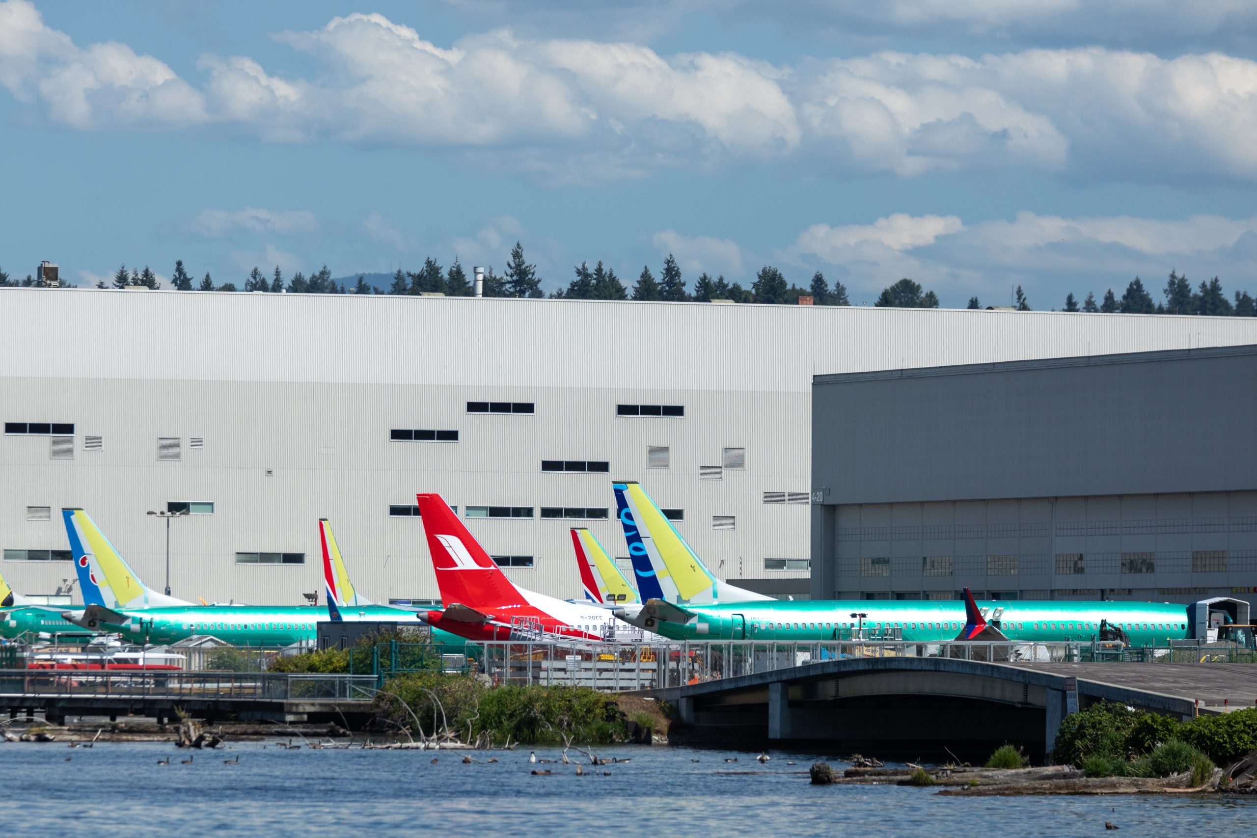 China (finally) confirms Boeing order