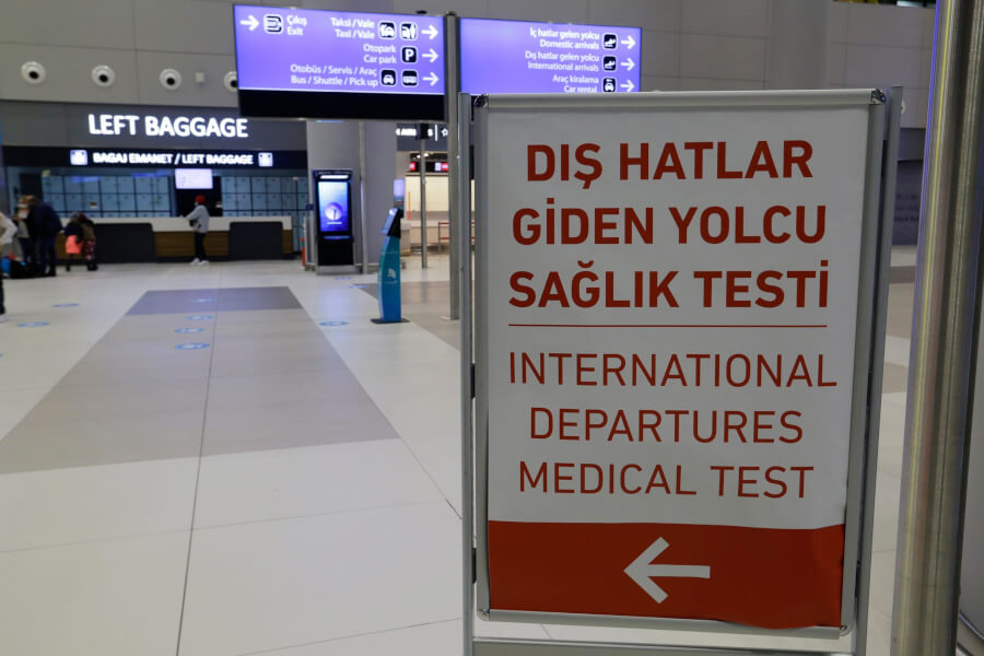 IATA calls out countries for requiring COVID tests before flights depart China